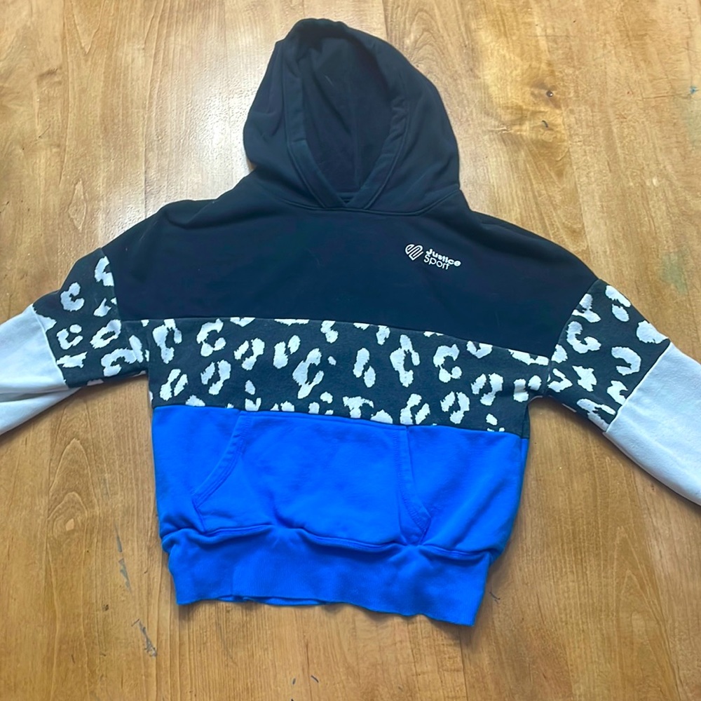 Justice black, leopard white blue